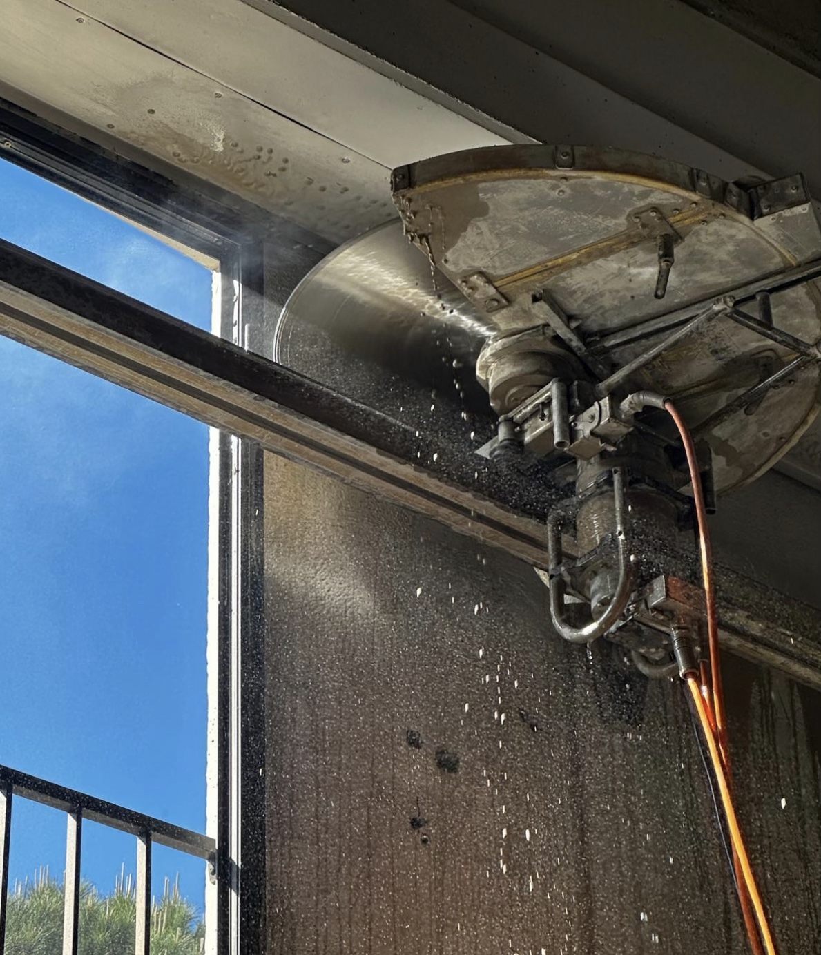 Wall saw cutting