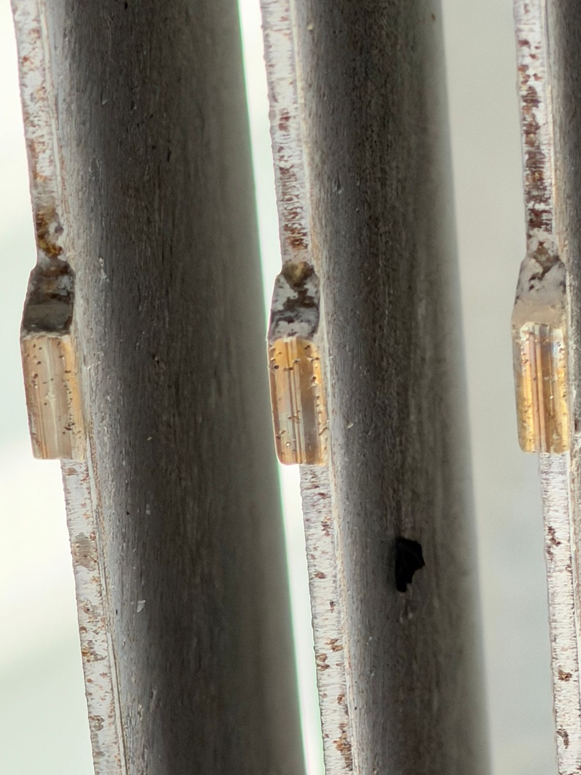 Segments diamantés présentant des rainures centrales
